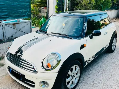 Usata Mini Cooper D 109 CV (80 kW) 2007 Utilitaria