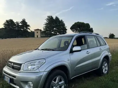 Usata Toyota RAV4 Sol 150 CV (110 kW) 2004 SUV