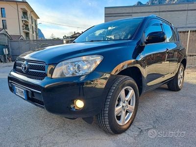Usata Toyota RAV4 136 CV (100 kW) 2007 Nero SUV