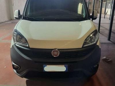 Usata Fiat Doblò Easy 120 CV (88 kW) 2018 Bianco Monovolume