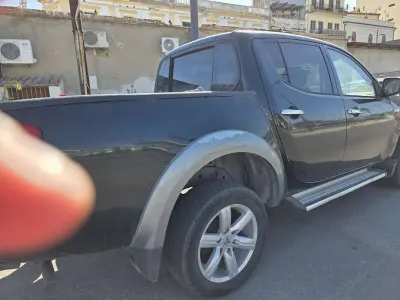 Usata Mitsubishi L200 Warrior 167 CV (122 kW) 2009 Pick-up