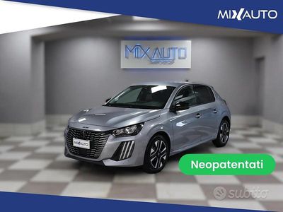 Usata Peugeot 208 Allure 101 CV (74 kW) 2025 Gray Utilitaria
