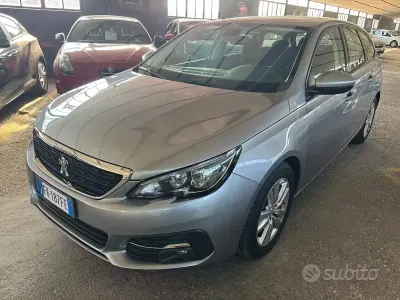 Usata Peugeot 308 Business-Line 131 CV (96 kW) 2019 Grigio Station wagon