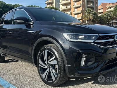 Usata VW T-Roc R-line 150 CV (110 kW) 2022 Nero SUV
