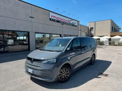 Usata VW Multivan 150 CV (110 kW) 2025 Pure gray Monovolume