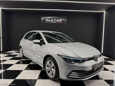 Usata VW Golf VIII Life 116 CV (85 kW) 2023 Argento Berlina