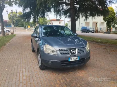 Usata Nissan Qashqai 150 CV (110 kW) 2008 Grigio SUV