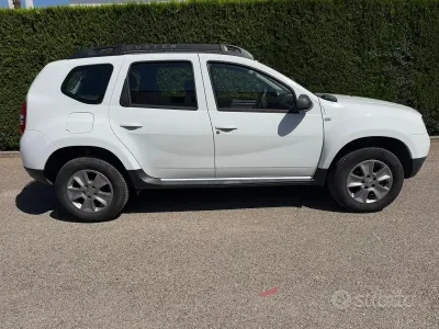 Usado Dacia Duster Ambiance 90 CV (66 kW) 2016 Blanco SUV