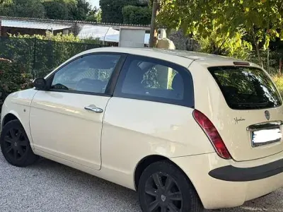 Usata Lancia Ypsilon 69 CV (50 kW) 2006 Utilitaria