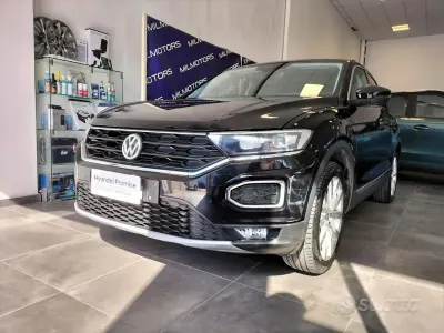 Usata VW T-Roc Advance 150 CV (110 kW) 2018 Nero SUV