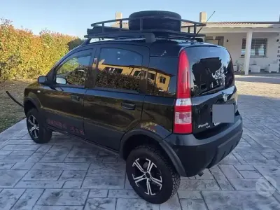 Usata Fiat Panda 4x4 69 CV (50 kW) 2019 Nero Utilitaria