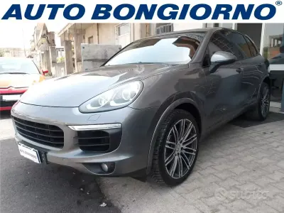 Usata Porsche Cayenne 250 CV (183 kW) 2016 Grigio SUV