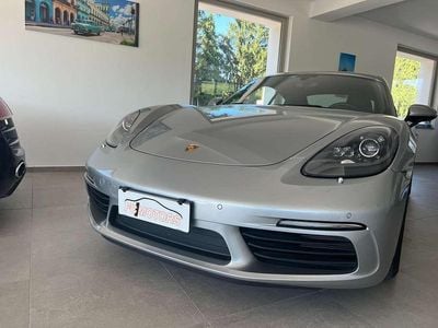 Porsche 718 Cayman