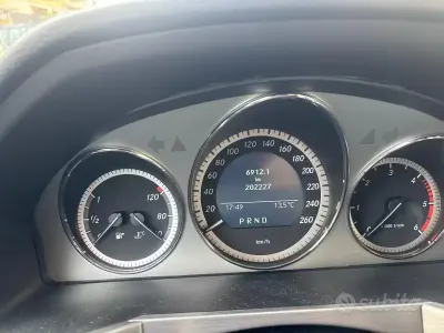 Usata Mercedes GLK200 143 CV (105 kW) 2012 Grigio SUV