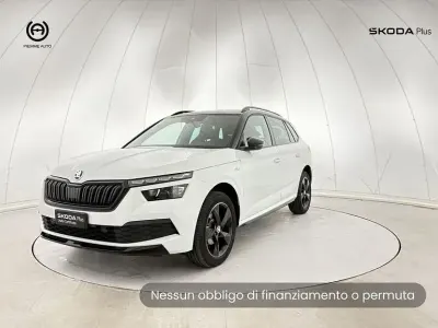 Usata Skoda Kamiq Monte Carlo 110 CV (80 kW) 2023 Bianca tetto nero SUV