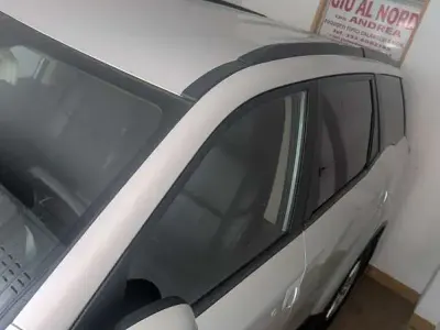 Usata Mahindra XUV500 140 CV (102 kW) 2015 Grigio SUV