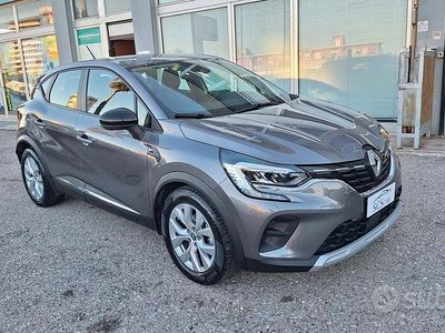 Usata Renault Captur Business 116 CV (85 kW) 2021 Grigio SUV
