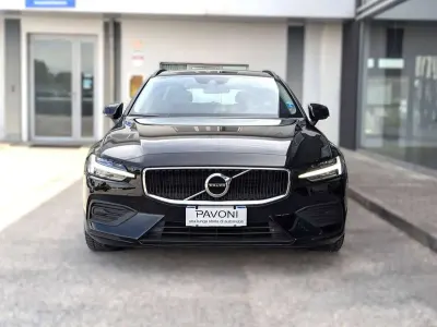 Usado Volvo V60 Business Edition 197 CV (144 kW) 2021 Negro Familiar