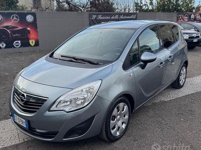 Grigio Usata 2015 Opel Meriva Cosmo Monovolume | 3899 € (Ottimo prezzo)