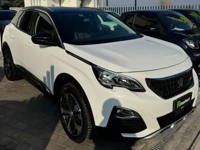 Usata Peugeot 3008 Allure 131 CV (96 kW) 2018 Bianco SUV