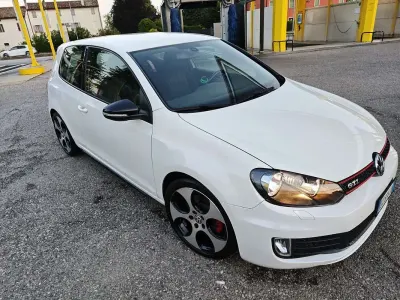 Usata VW Golf VI GTI 211 CV (155 kW) 2011 Bianco Utilitaria