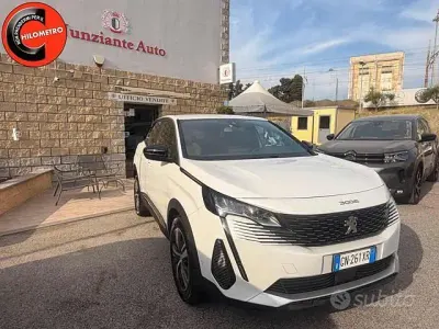 Usata Peugeot 3008 Allure 131 CV (96 kW) 2023 Bianco SUV