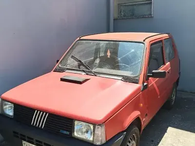 Usata Fiat 750 34 CV (25 kW) 1987 Rosso Berlina