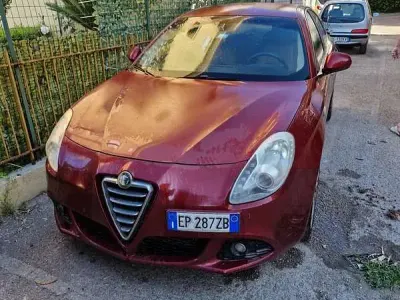 Usata Alfa Romeo Giulietta Distinctive 140 CV (102 kW) 2013 Utilitaria