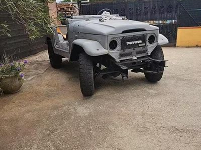 Usata Toyota Land Cruiser 1970 Grigio SUV