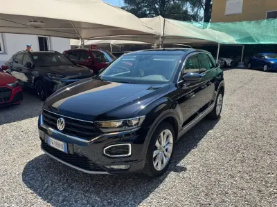 Usata VW T-Roc Style 150 CV (110 kW) 2019 Nero SUV
