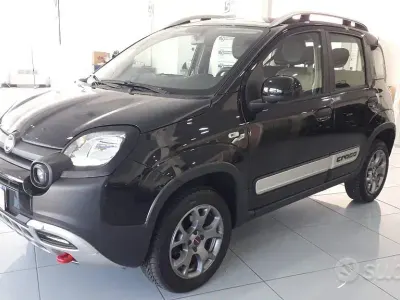 Usata Fiat Panda Cross Cross 84 CV (61 kW) 2019 Nero Utilitaria