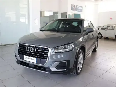 Usata Audi Q2 Admired 116 CV (85 kW) 2019 Grigio / gray SUV