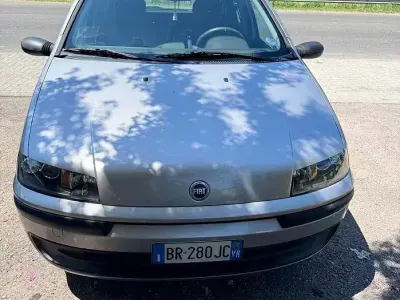 Usata Fiat Punto 60 CV (44 kW) 2000 Utilitaria