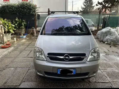 Usado Opel Meriva Edition 101 CV (74 kW) 2005 Monovolumen