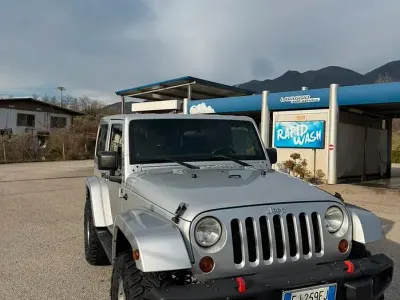 Usata Jeep Wrangler 200 CV (147 kW) 2011 SUV