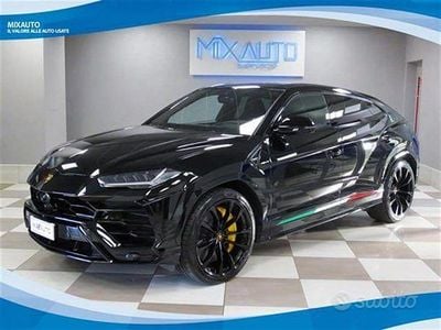 Usata Lamborghini Urus 650 CV (478 kW) 2022 Nero pastello SUV