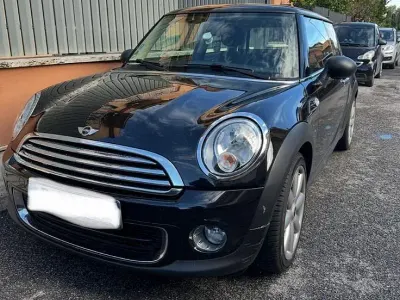 Begagnad Mini ONE 75 HK (55 kW) 2011 Halvkombi