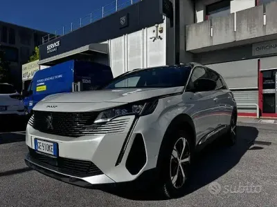 Usata Peugeot 5008 GT 131 CV (96 kW) 2021 Bianco SUV