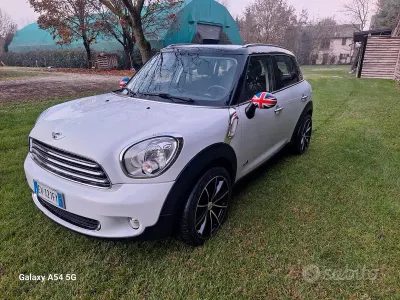 Usata Mini Countryman 111 CV (81 kW) 2014 Bianco SUV