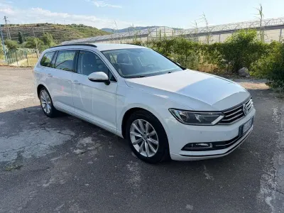 Usata VW Passat Business 150 CV (110 kW) 2019 Bianco Station wagon