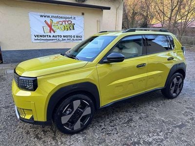 Nuova Fiat Grande Panda La Prima 101 CV (74 kW) 2026 Giallo Utilitaria