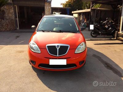 Usata Lancia Ypsilon 60 CV (44 kW) 2008 Arancione Utilitaria