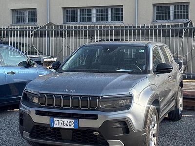 Usata Jeep Avenger 100 CV (73 kW) 2024 Grigio SUV