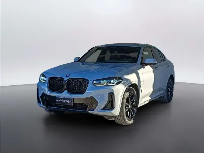Begagnad BMW X4 M Sport 190 HK (139 kW) 2025 Grå SUV
