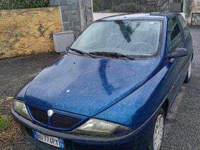 usata Lancia Ypsilon elefantino blu