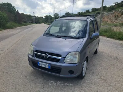 Usata Opel Agila Club 80 CV (58 kW) 2005 Gray Monovolume
