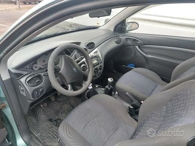 Usata Ford Focus 1999 Verde