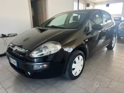 Usata Fiat Punto Evo Dynamic 65 CV (47 kW) 2010 Nero Utilitaria