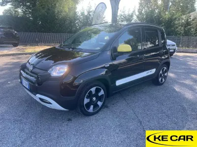 Usata Fiat Panda Cross Cross 69 CV (50 kW) 2025 Blu/azzurro Utilitaria