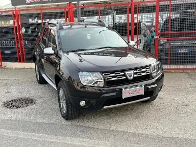 Usata Dacia Duster Lauréate 109 CV (80 kW) 2014 Nero SUV